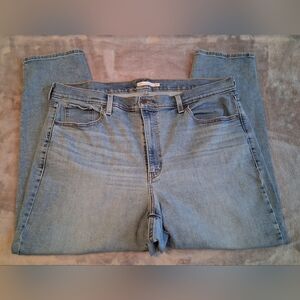 Levis High Waist Mom Jeans